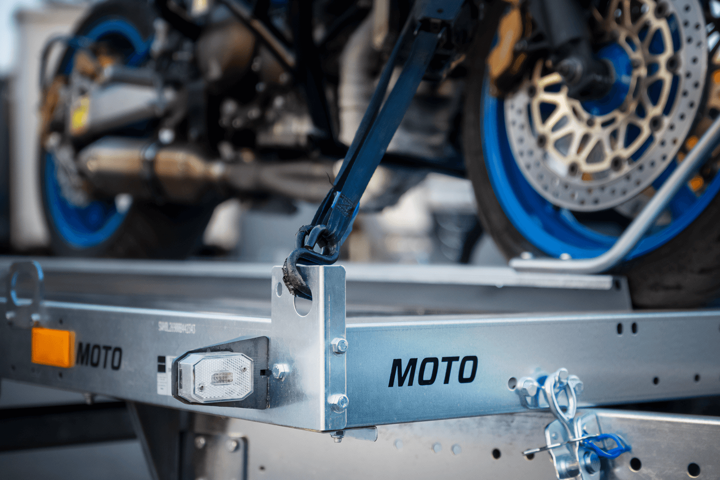Remolque de motos UNITRAILER MOTO 1