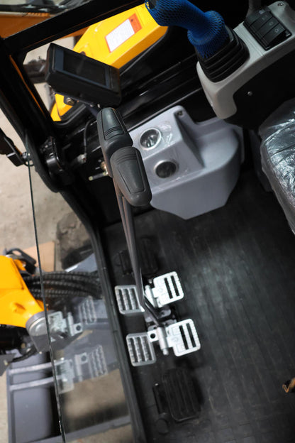 Miniexcavadora APS KMZ 28 con brazo de torsión