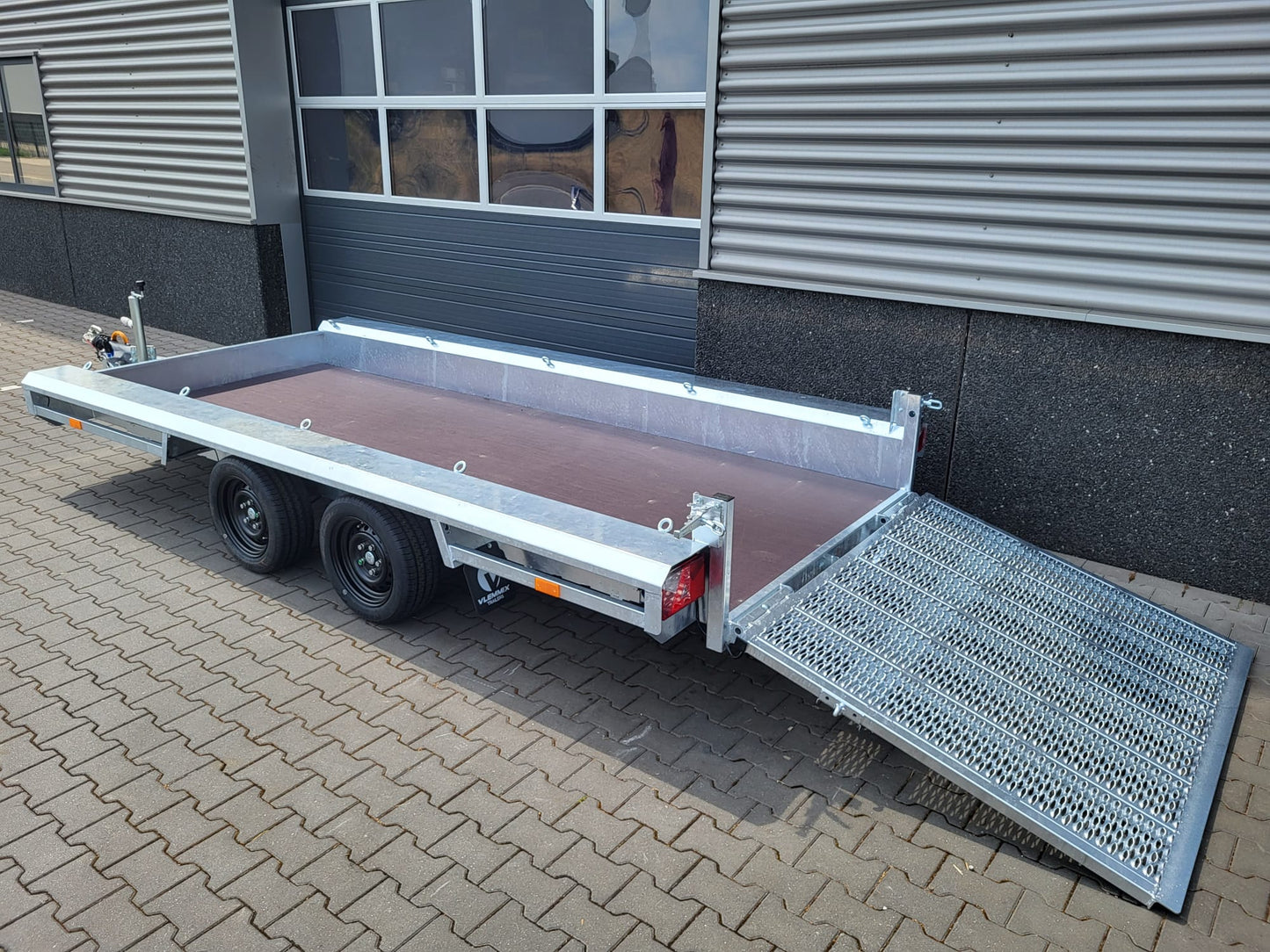 Remolque de Carga 4 x 1,5 m 2700 kg - 1350 kg - 2 ejes