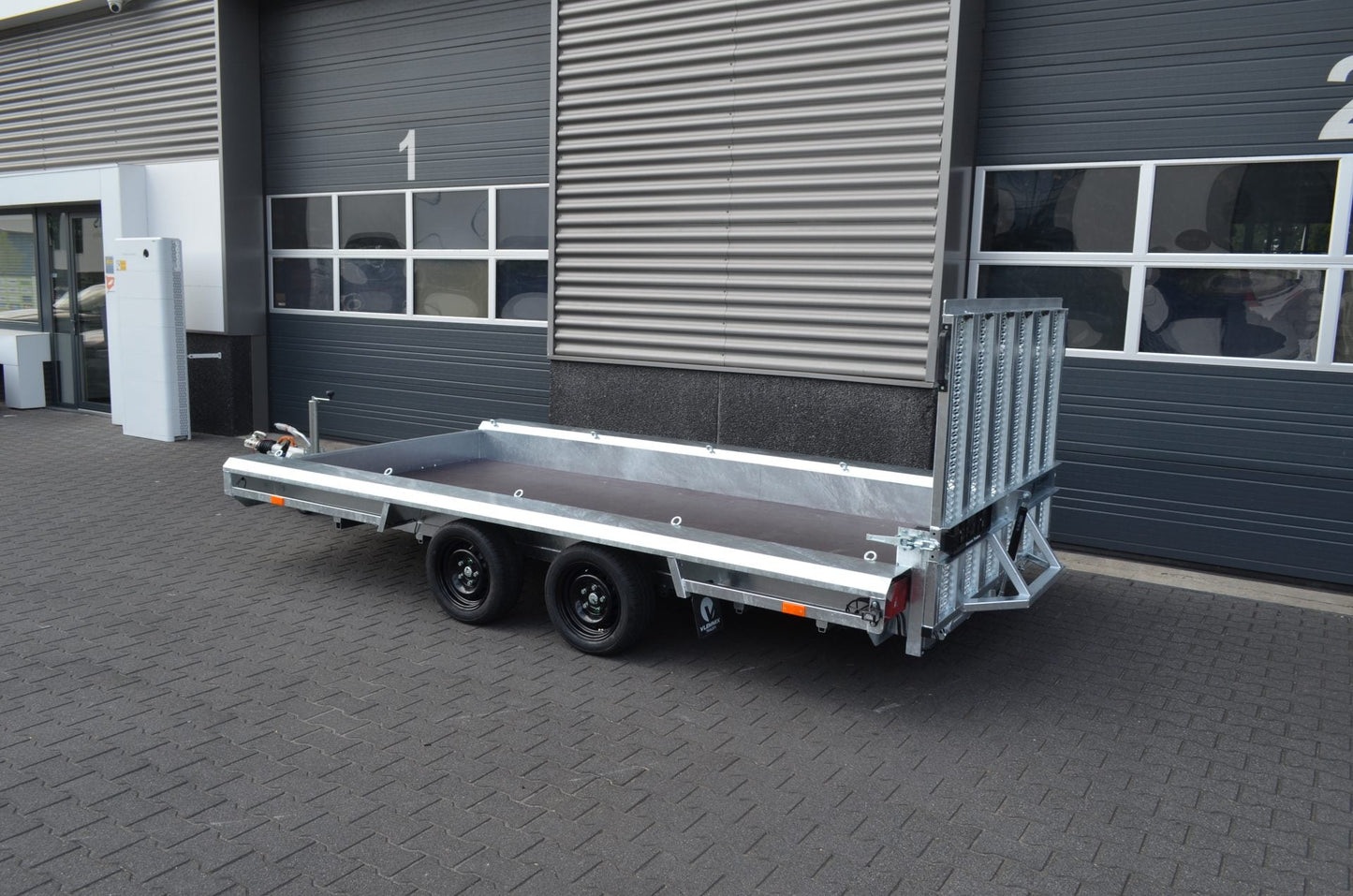 Remolque de Carga 4 x 1,8 m 3000 kg - 1500 kg - 2 ejes