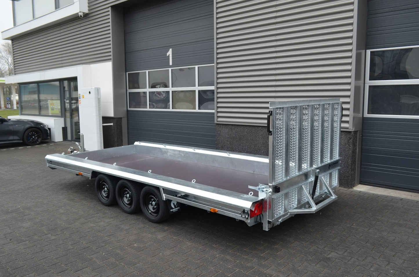 Remolque de Carga 4,8 x 1,8 m 3500 kg - 1500 kg - 3 ejes