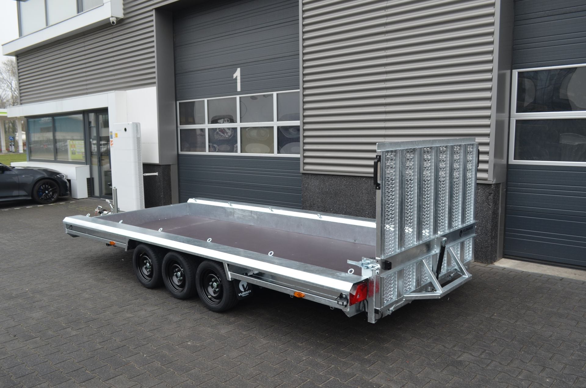 Remolque de Carga 4,8 x 1,8 m 3500 kg - 1500 kg - 3 ejes