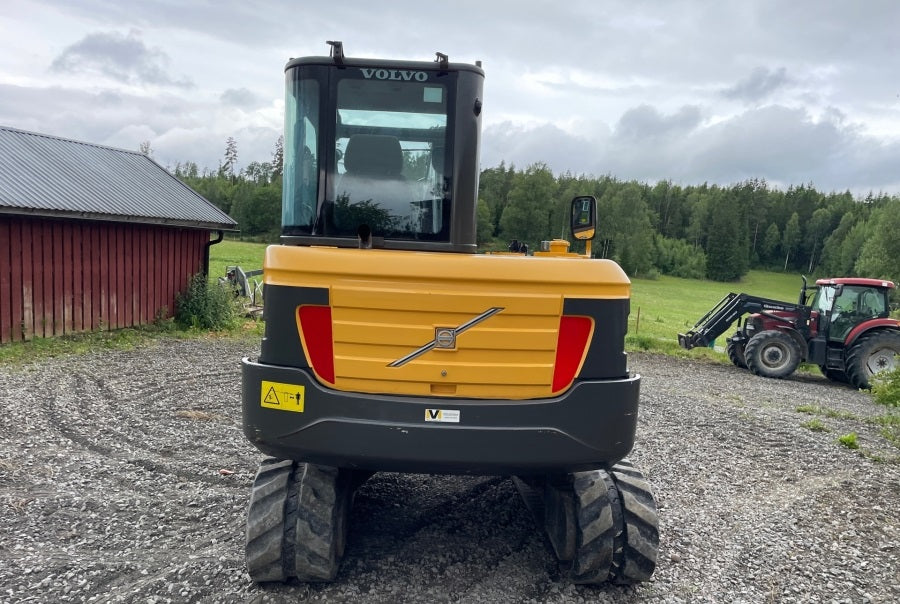 Miniexcavadora usada Volvo EC55C (2009) – 4,91T – Motor Yanmar 37 kW