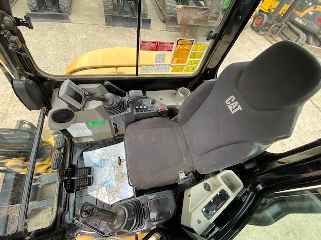 Miniexcavadora Caterpillar CAT 303.5 E CR (2016) – 3,7T – ocasión