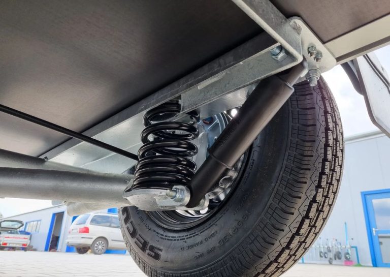 Furgoneta de aluminio Roadster C300, peso bruto de 750 a 1.300 kg