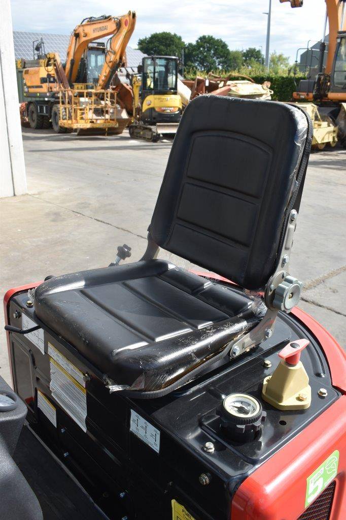 Miniexcavadora LUCLA TX10 – ocasión