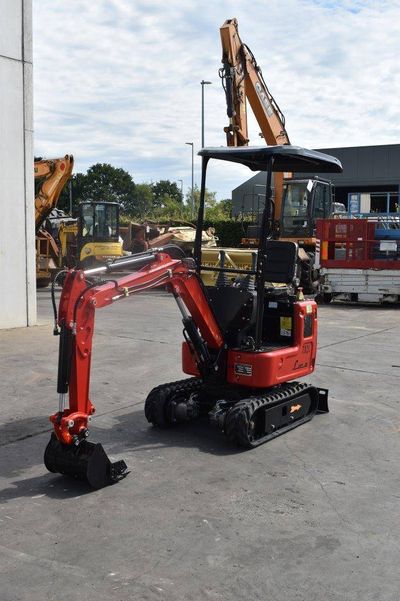 Miniexcavadora LUCLA TX10 – ocasión