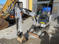 Miniexcavadora Bobcat E14 de 1,5 t de ocasión 2010 con martillo hidráulico, enganche rápido y 3 cucharas
