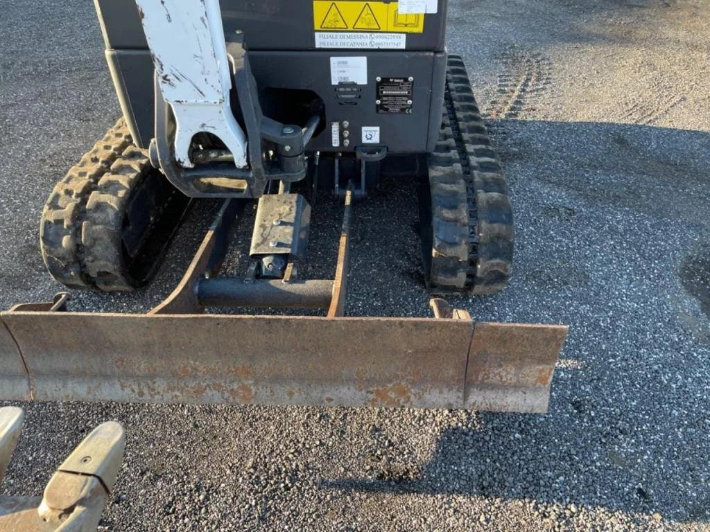 Miniexcavadora Compacta Bobcat E20 de 2 t de Ocasión 2017 con Enganche Rápido y 3 Cucharas