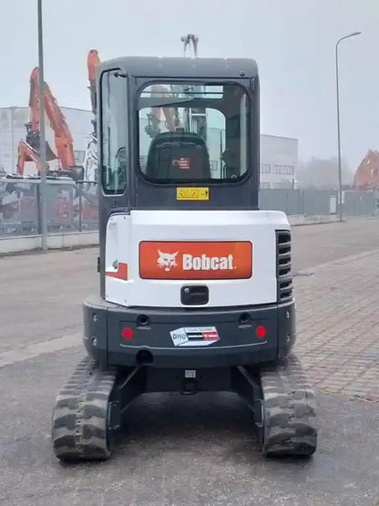 Miniexcavadora Bobcat E26 de 2,6 t de ocasión 2012 con enganche rápido y 3 cucharones