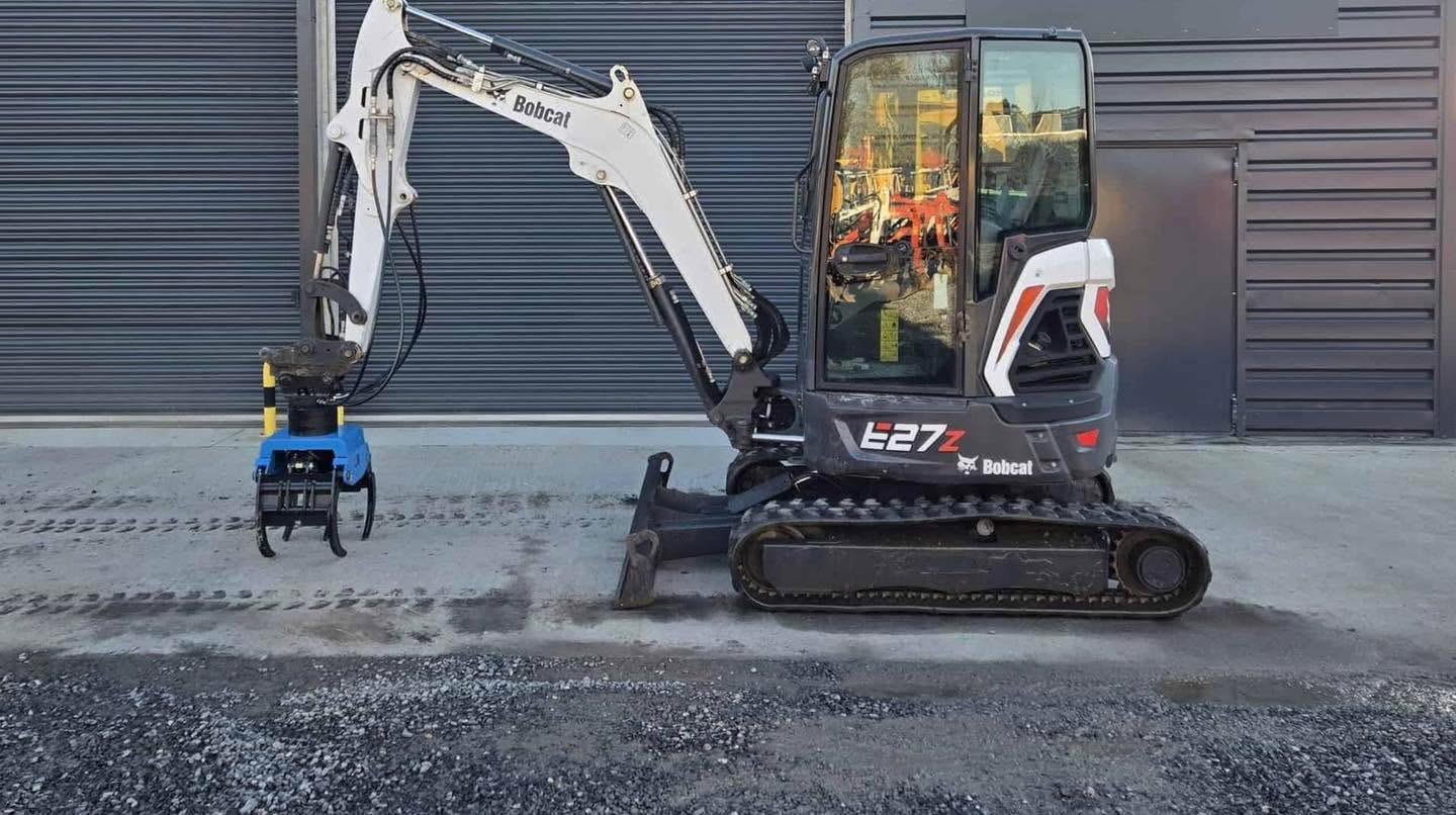 Miniexcavadora Bobcat E27z de 2,7 t usada, año 2019, 1788 h con enganche hidráulico