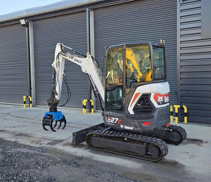 Miniexcavadora Bobcat E27z de 2,7 t usada, año 2019, 1788 h con enganche hidráulico