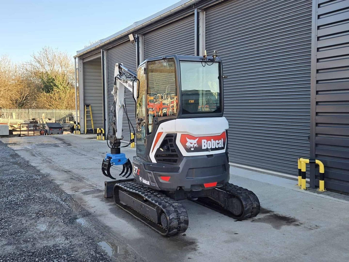 Miniexcavadora Bobcat E27z de 2,7 t usada, año 2019, 1788 h con enganche hidráulico
