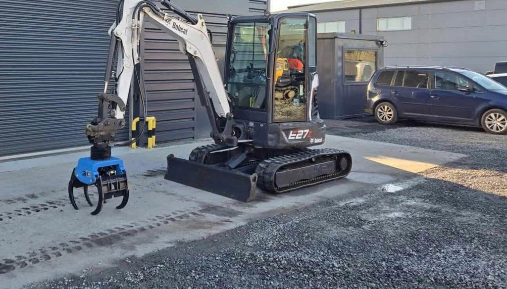 Miniexcavadora Bobcat E27z de 2,7 t usada, año 2019, 1788 h con enganche hidráulico