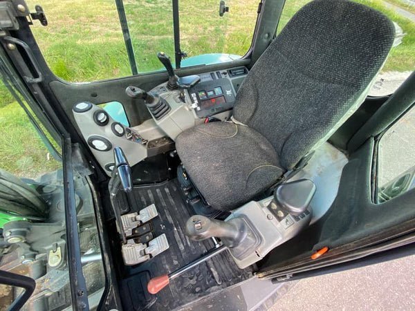 Miniexcavadora BOBCAT E55 de Ocasión – 5,7T (2012) Revisada con 3 Cucharas