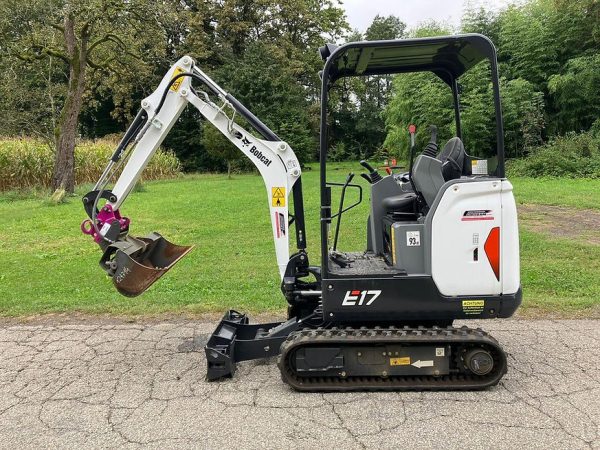 Miniexcavadora compacta Bobcat E17 de 1,7 t usada 2022 casi nueva de 10 h motor Kubota