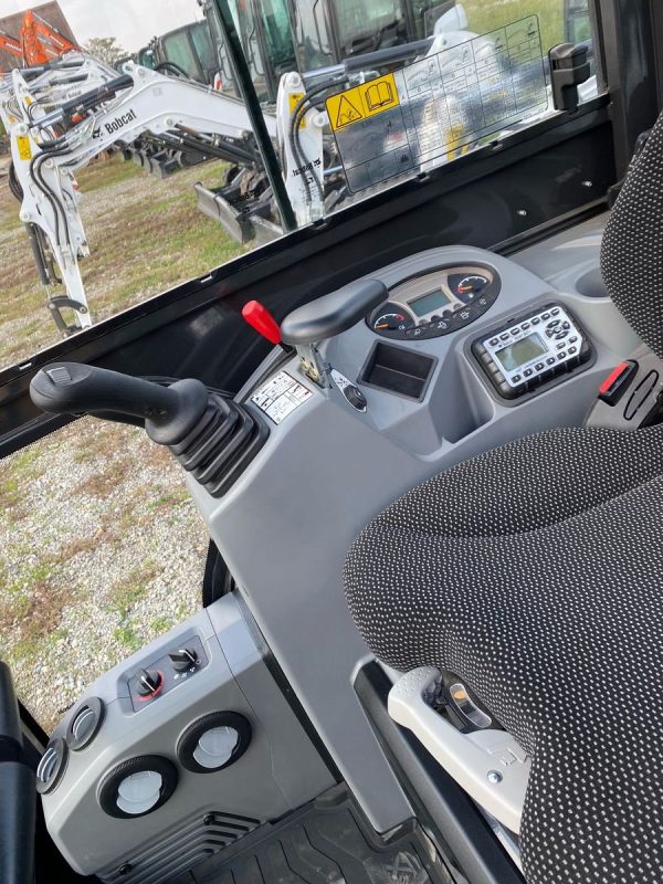 Miniexcavadora Bobcat E19 de 1,6 t, usada, año 2019, solo 850 h, motor Mitsubishi