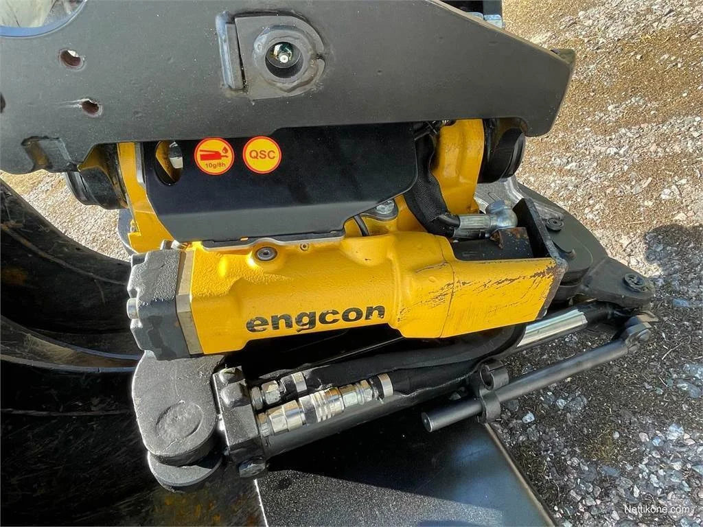 Miniexcavadora Bobcat E27Z de 2,7 t de ocasión 2021 con tiltrotador Engcon y 4 cucharones
