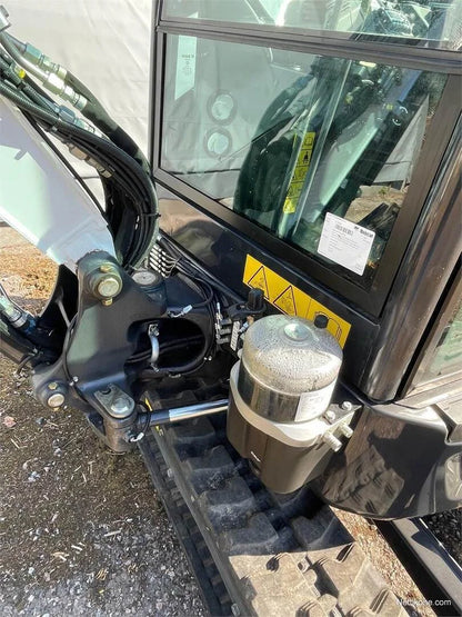 Miniexcavadora Bobcat E27Z de 2,7 t de ocasión 2021 con tiltrotador Engcon y 4 cucharones
