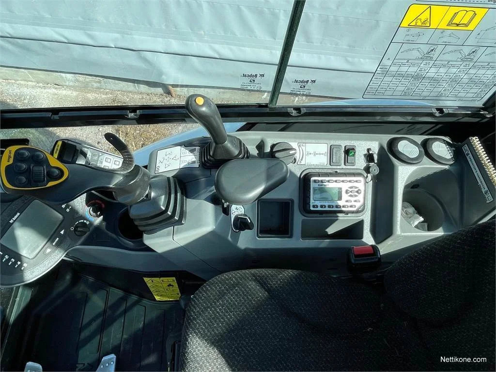 Miniexcavadora Bobcat E27Z de 2,7 t de ocasión 2021 con tiltrotador Engcon y 4 cucharones