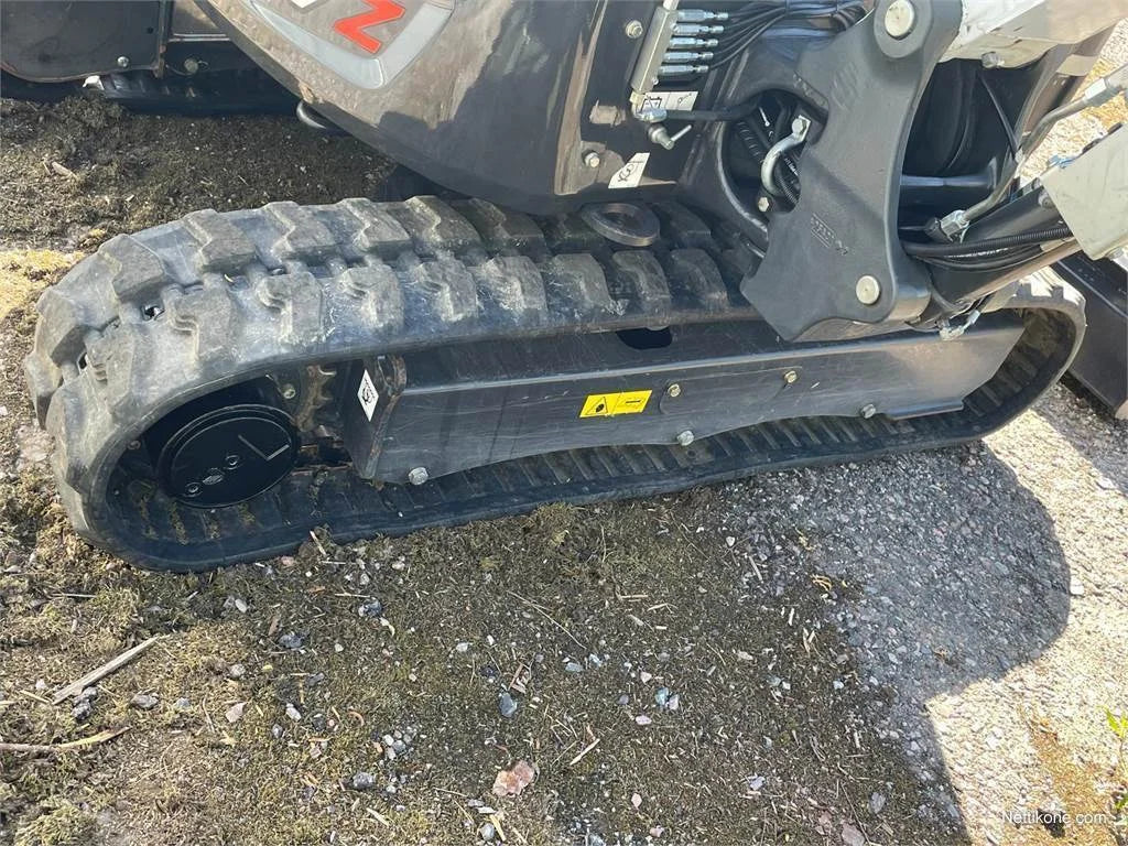 Miniexcavadora Bobcat E27Z de 2,7 t de ocasión 2021 con tiltrotador Engcon y 4 cucharones