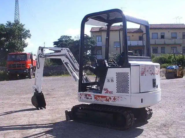 Miniexcavadora BOBCAT 320 – ocasión