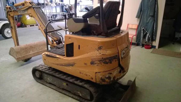 Miniexcavadora CASE CX 15 B de ocasión – 1,48T (2008) con 3 cucharas