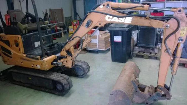 Miniexcavadora CASE CX 15 B de ocasión – 1,48T (2008) con 3 cucharas