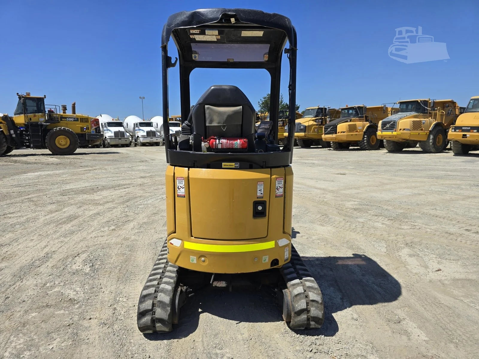 Miniexcavadora Caterpillar 301.7CR de 1,8 t de ocasión 2021 con 3 cucharas y remolque