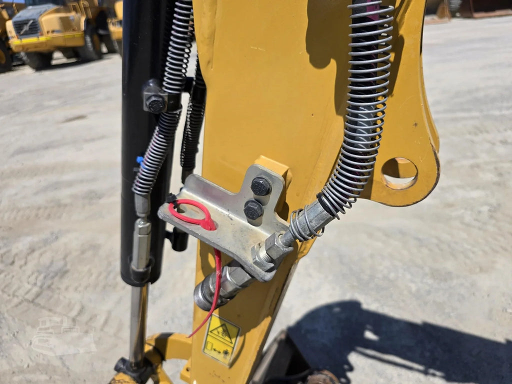 Miniexcavadora Caterpillar 301.7CR de 1,8 t de ocasión 2021 con 3 cucharas y remolque