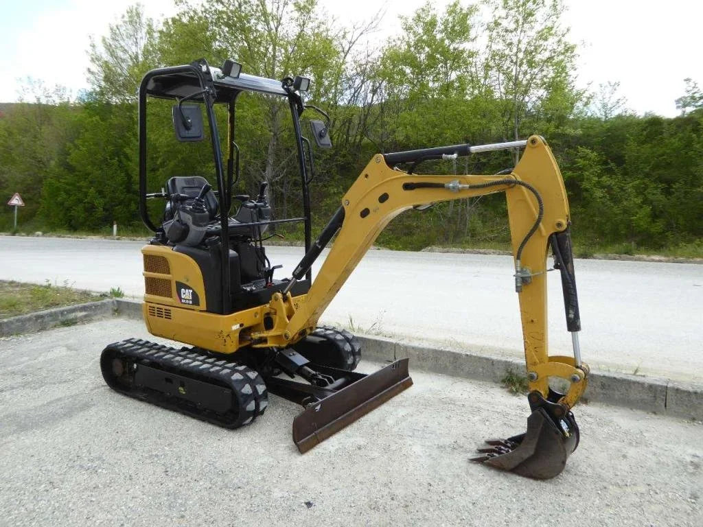 Miniexcavadora Caterpillar 301.7D CR de 1,7 t de ocasión 2017 con enganche rápido y 3 cucharones
