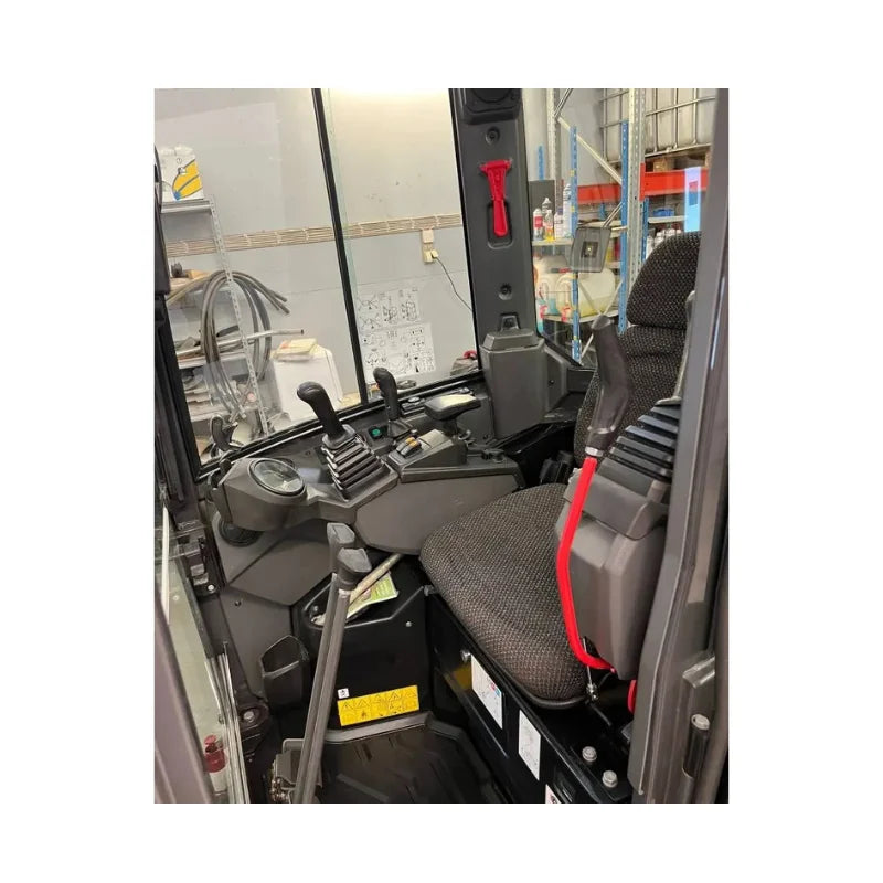 Mini excavadora Case CX 17 D 1,8 t — Motor Yanmar 3TNV70 Stage V 12 kW — Ocasión 2022 — 200 h