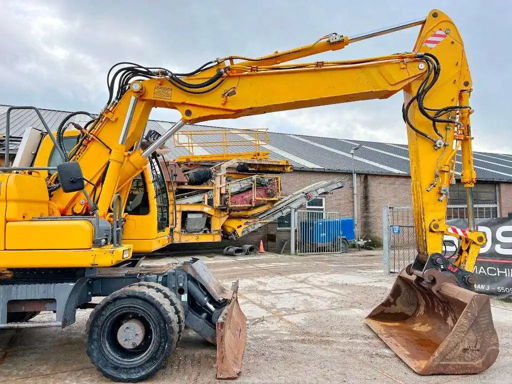 Doosan DX190W Excavadora de ruedas 18,2 t usada 2008 de 10 745 h con motor DL06