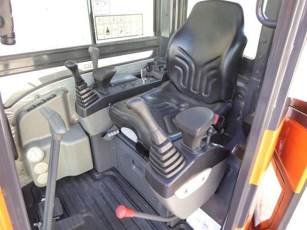 Miniexcavadora Doosan DX35Z de 3,7 t usada 2017 cabina calefactada de 453 h con 2 cucharones