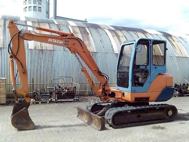 Miniexcavadora Hitachi EX 40 de Ocasión – 4,1T (2000) con 3 Cucharas
