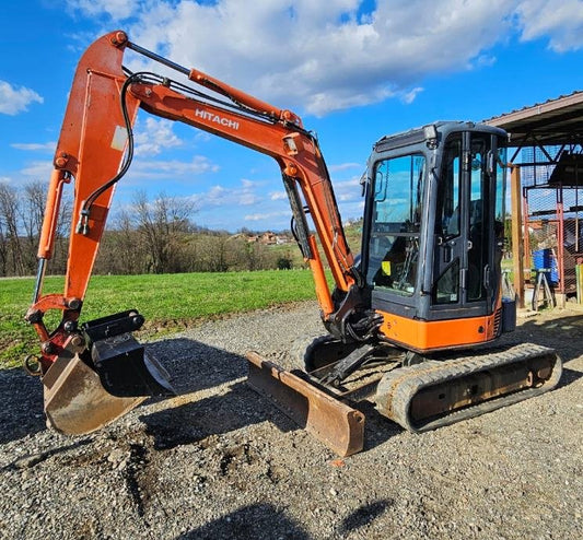 Miniexcavadora Hitachi ZX35U-2 de Ocasión (2007) – 3,5T con Aire Acondicionado