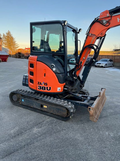 Miniexcavadora Hitachi ZX38-5A de 3,9 t usada 2017 con 1670 h y doble circuito hidráulico