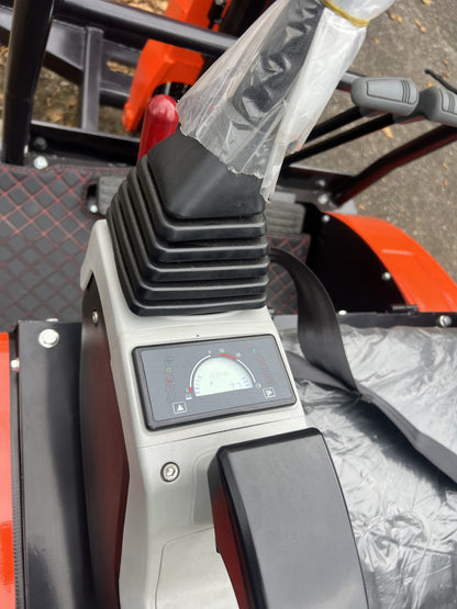 Miniexcavadora Giratoria Baimse 2500 kg, Motor Kubota D1105 de 3 Cilindros | Émeraude-Pelle