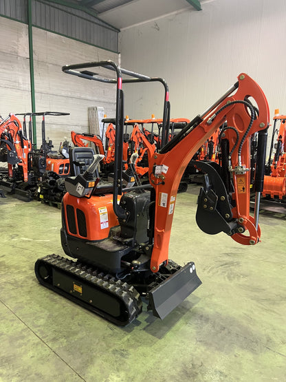Mini Excavadora 1200 kg Motor Kubota 3 Cilindros con Orugas Retráctiles de 74 cm