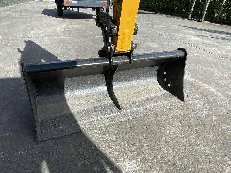 Miniexcavadora JCB 15 C-1 de ocasión