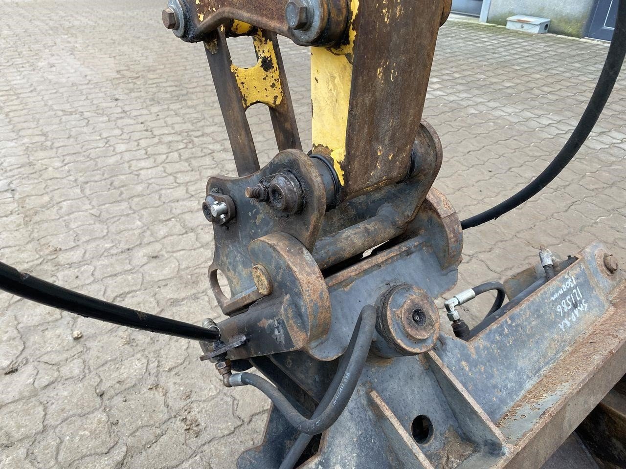Komatsu PC20MR-2 (2005) – Mini excavadora 2T – 2 280 h – Compacta y fiable