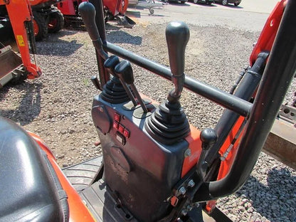 Miniexcavadora Kubota U10-3 ultracompacta de 1 tonelada, usada, año 2016, 2028 horas, con 3 cucharones