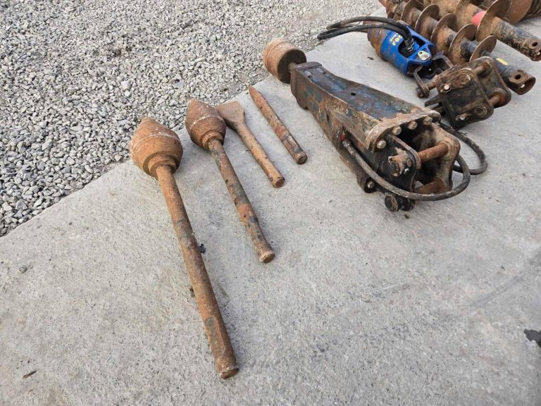 Miniexcavadora Kubota U27-4 de 2,7 t usada 2018 con 1189 h, pinza y 3 cucharones