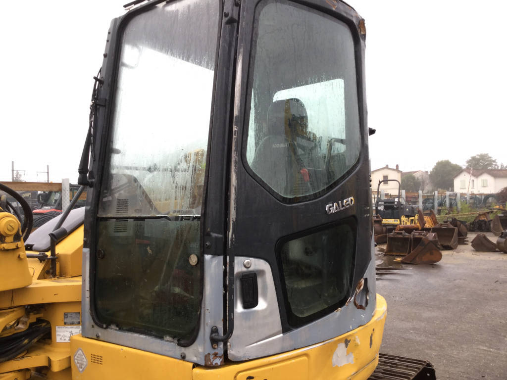 Miniexcavadora usada Komatsu PC78MR-6 (2004) – 8,3T – Motor 40,5 kW