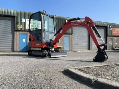 Miniexcavadora Kubota KX016-4 de 1,6 t usada 2013 cabina cerrada de 2971 h con 3 cucharones