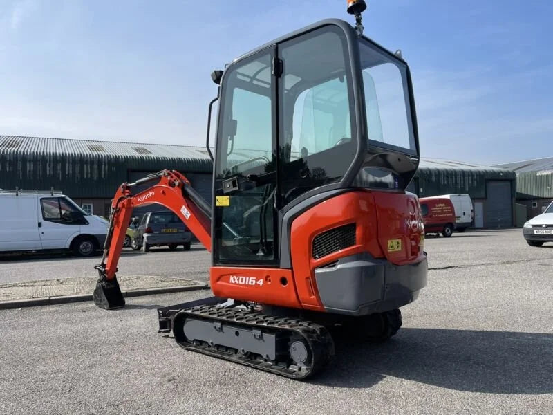 Miniexcavadora Kubota KX016-4 de 1,6 t usada 2013 cabina cerrada de 2971 h con 3 cucharones