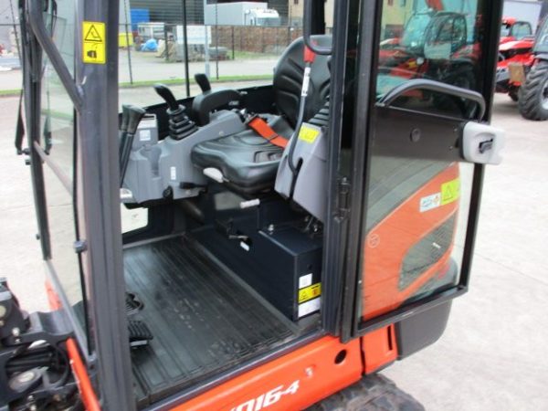 Miniexcavadora Kubota KX016-4 de 1,6 t usada 2022 con 179 h certificada CE con joysticks