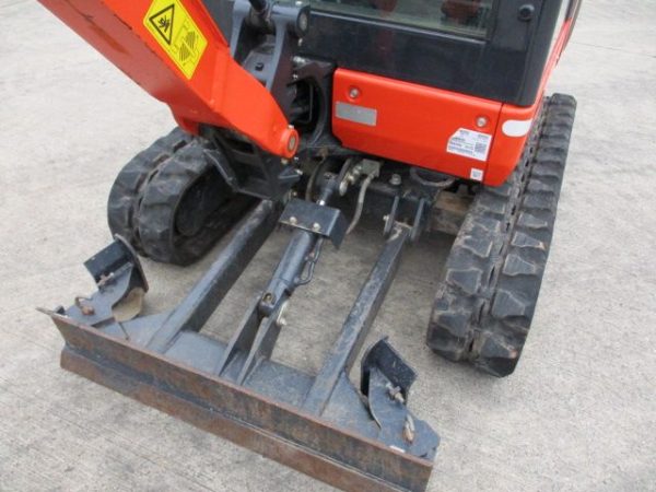 Miniexcavadora Kubota KX016-4 de 1,6 t usada 2022 con 179 h certificada CE con joysticks