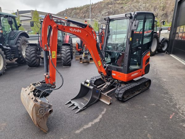 Miniexcavadora Kubota KX019-4 de 1,85 t usada 2019 con 1803 h sistema hidráulico auxiliar