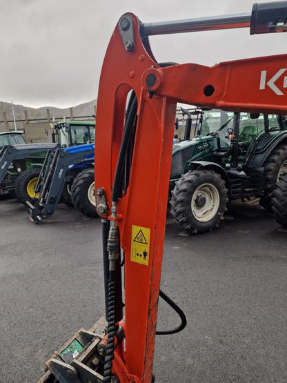 Miniexcavadora Kubota KX019-4 de 1,85 t usada 2019 con 1803 h sistema hidráulico auxiliar